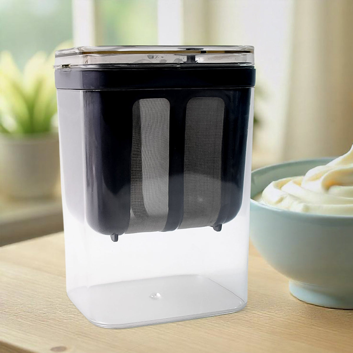 Chill curd storage & strainer with transparent base