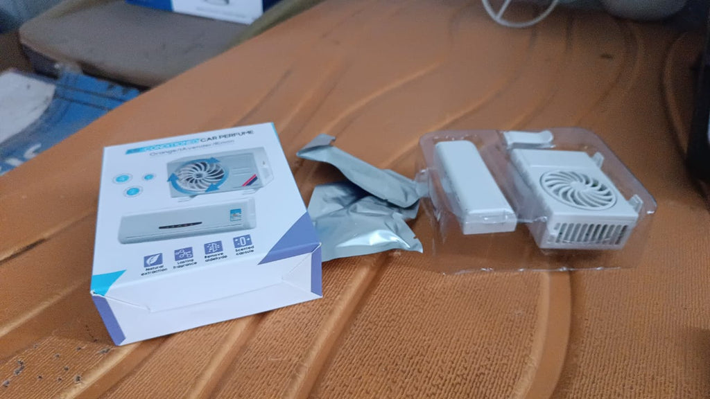 Packaging of solar-powered car air freshener