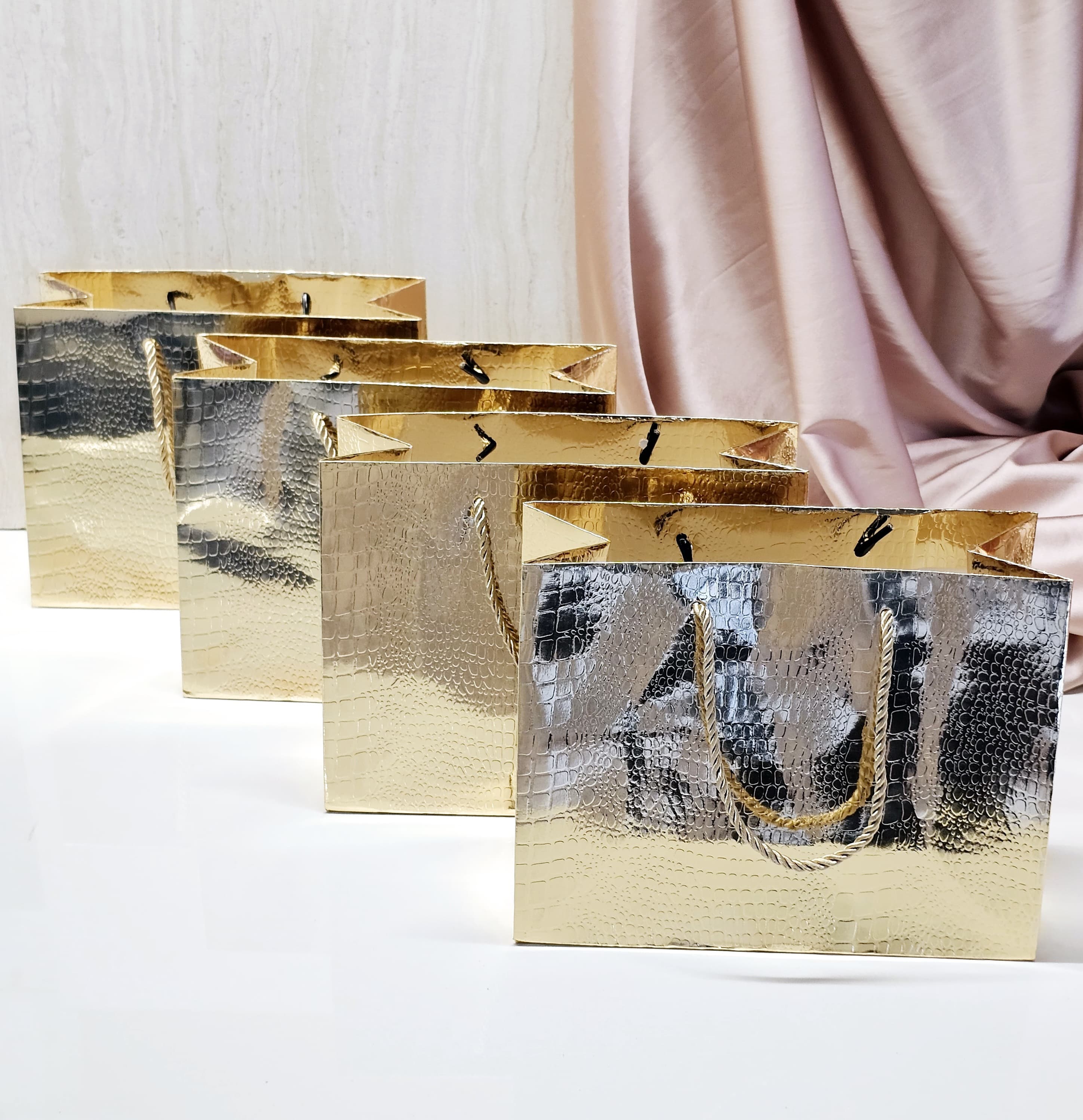 Small Size Shiny Paper Bag Gift Bags with Handle Gift Paper bag, gift For Gifting, marriage, Return Gifts, Birthday, Wedding, Party, Season's Greetings (Small, Golden) - Image 3