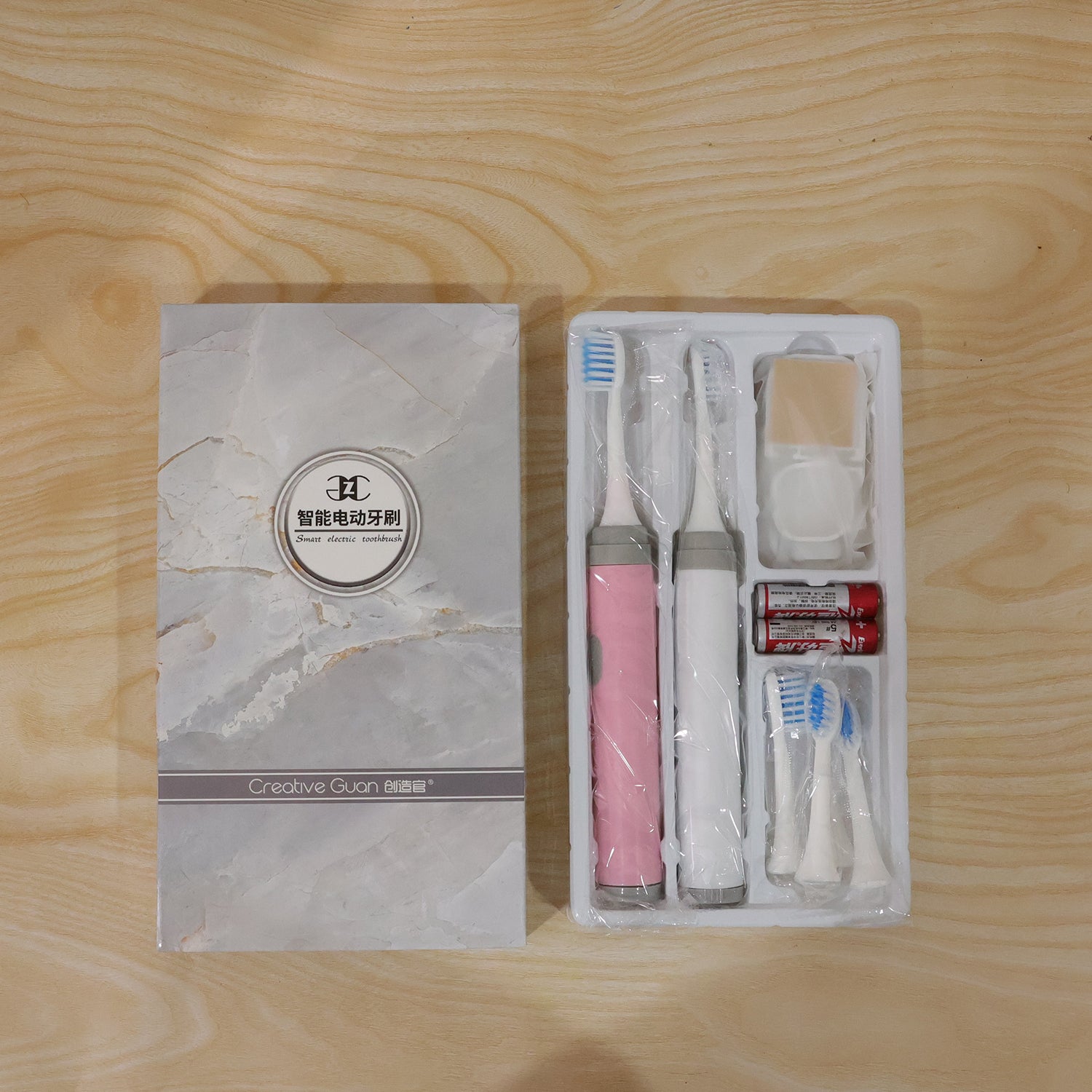 Kids Electric Toothbrush Set With Multiple Replacement Brush Heads (1 Set)