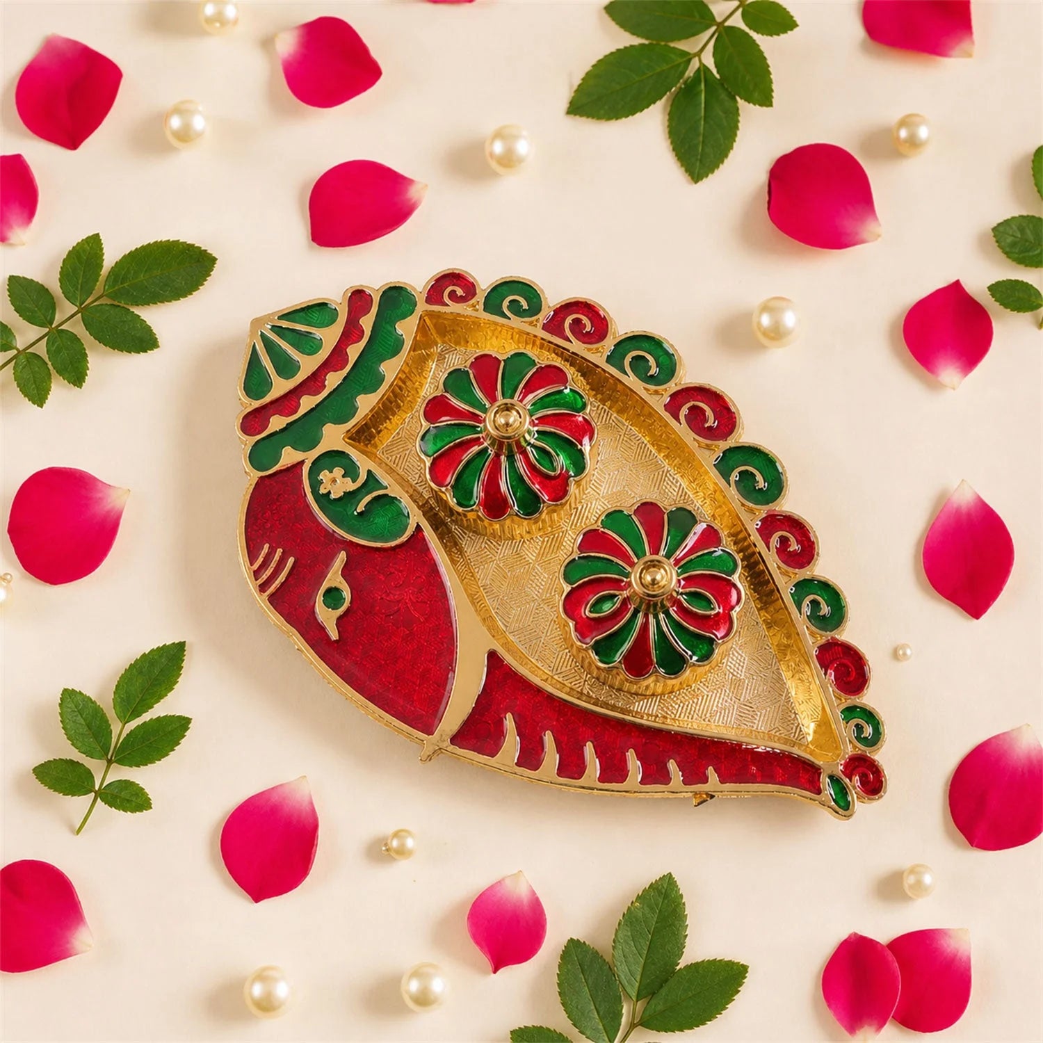 Leaf Shaped Kankavati Kumkum Holder For Puja And Tilak Rituals (1 Pc)