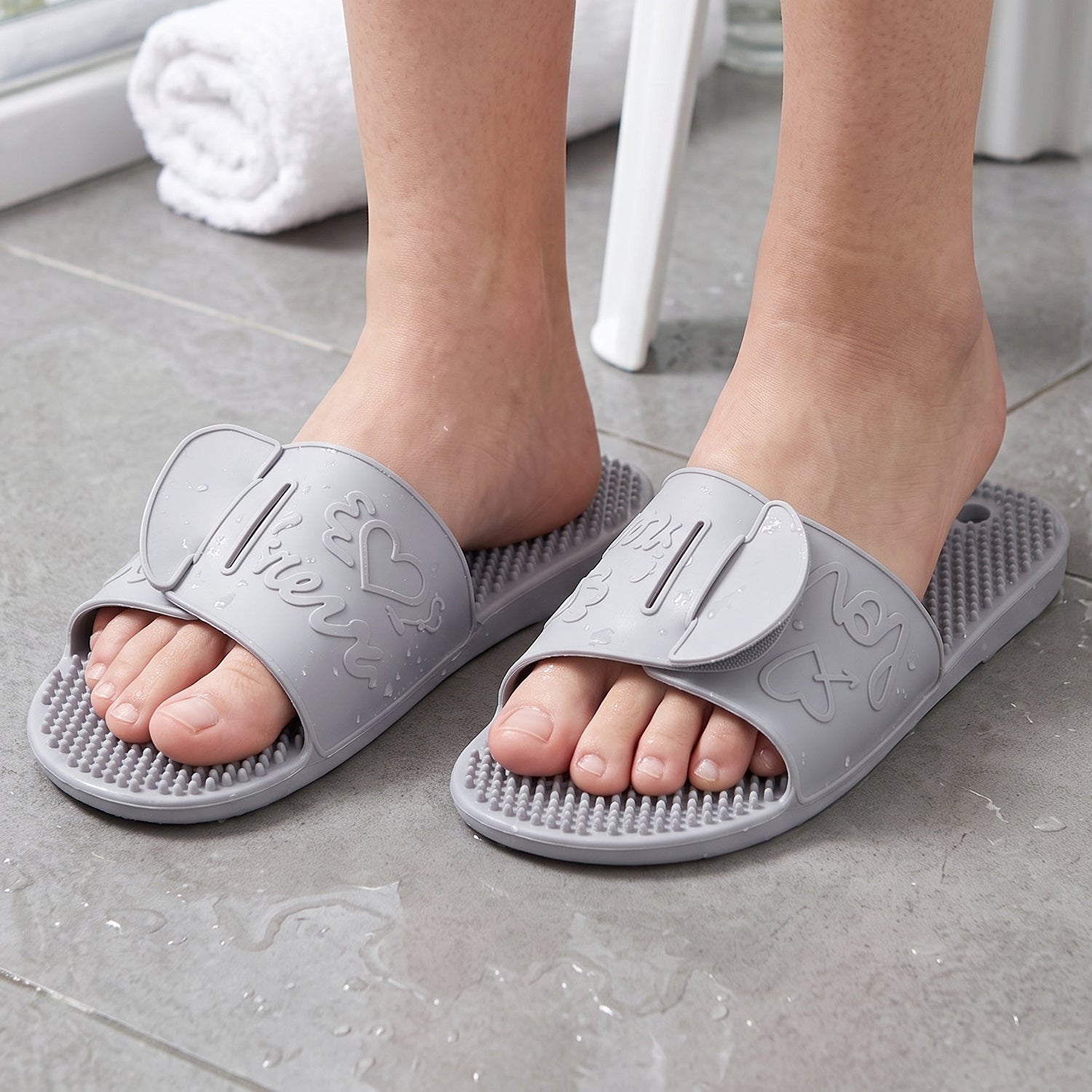Massage Bath Slippers With Foot Scrubbing Bristles For Daily Bathroom Use (1 Pair)