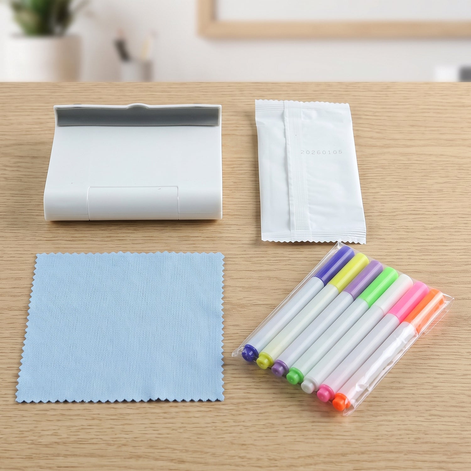 Led Illuminated Drawing Writing Board With 7 Color Markers (1 Set)