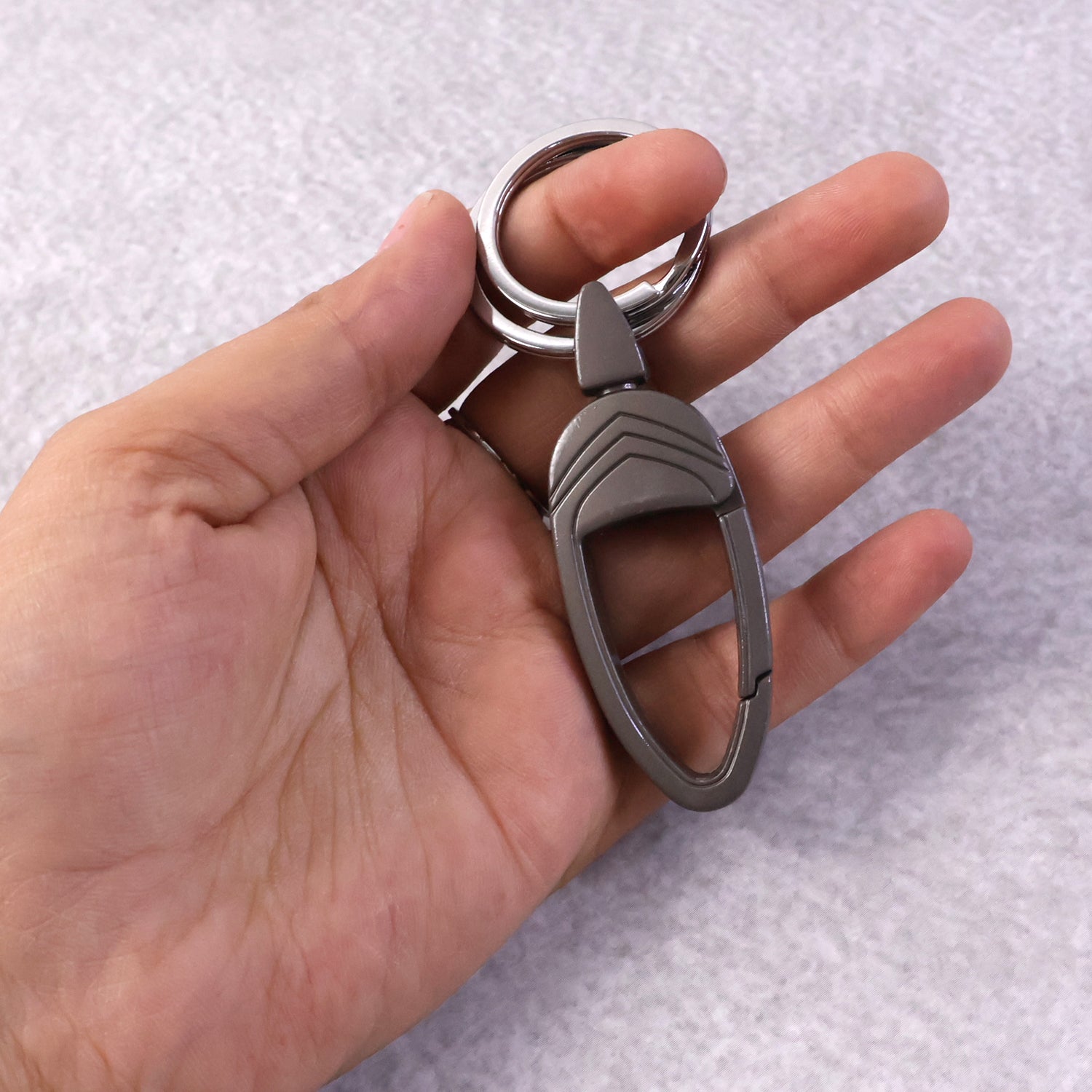 Premium Heavy Duty Metal Carabiner Keychain With Key Ring Clip Hook (1 Pc)