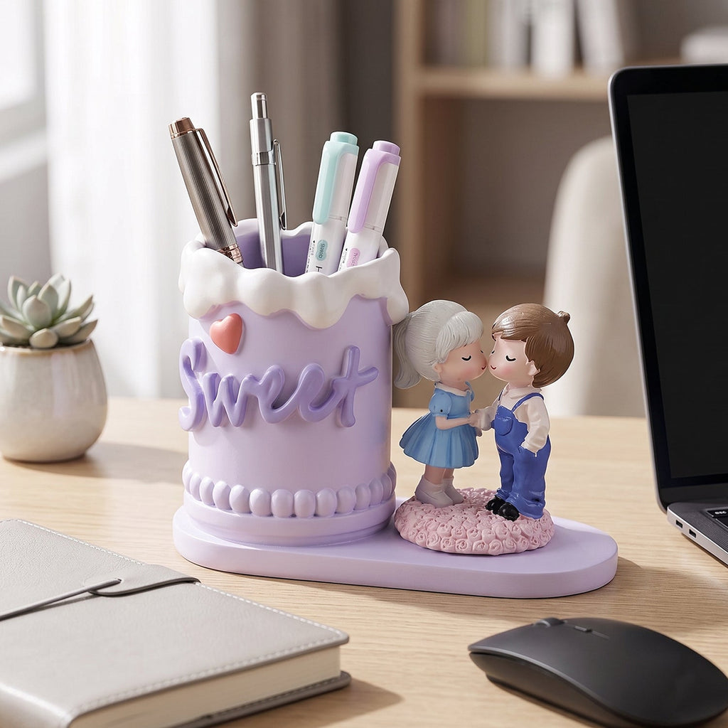 Sweet Couple Pen Holder Stand Cute Resin Desk Organizer Pencil Cup (1 Pc)