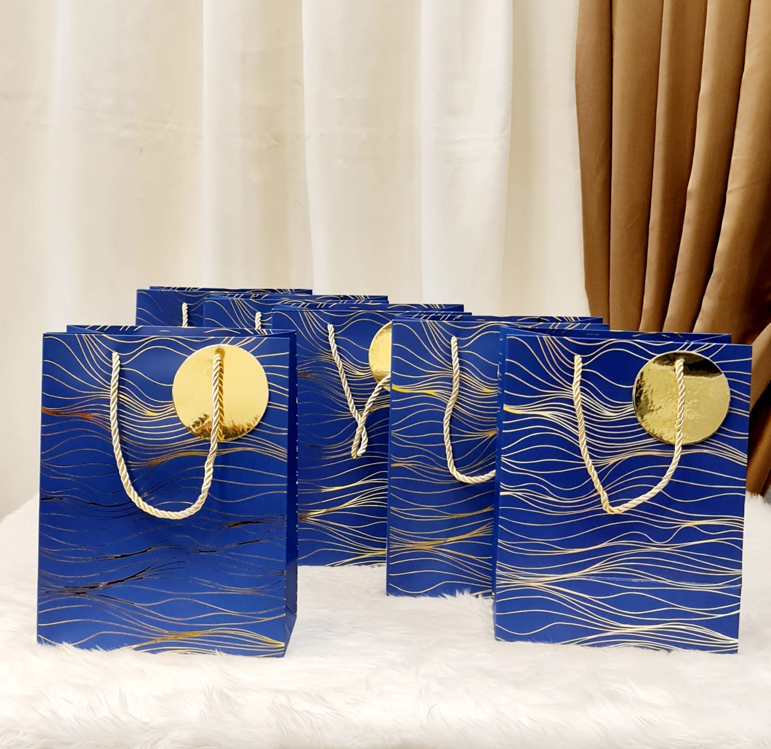 Random Colour Small Size Paper Bag With Handle 23 x 18 x 10 cm Gift Paper bag, Carry Bags, gift bag, gift for Birthday, gift for Festivals, Season's Greetings and other Events - Image 2