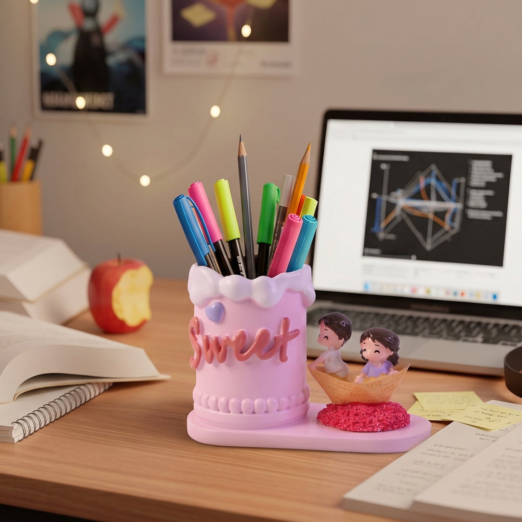Romantic Love Couple Pen Holder Stand Resin Desk Organizer Pencil Cup (1 Pc)