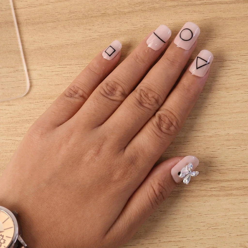 Artificial False Nail Set With Mix Design - (1 Set)
