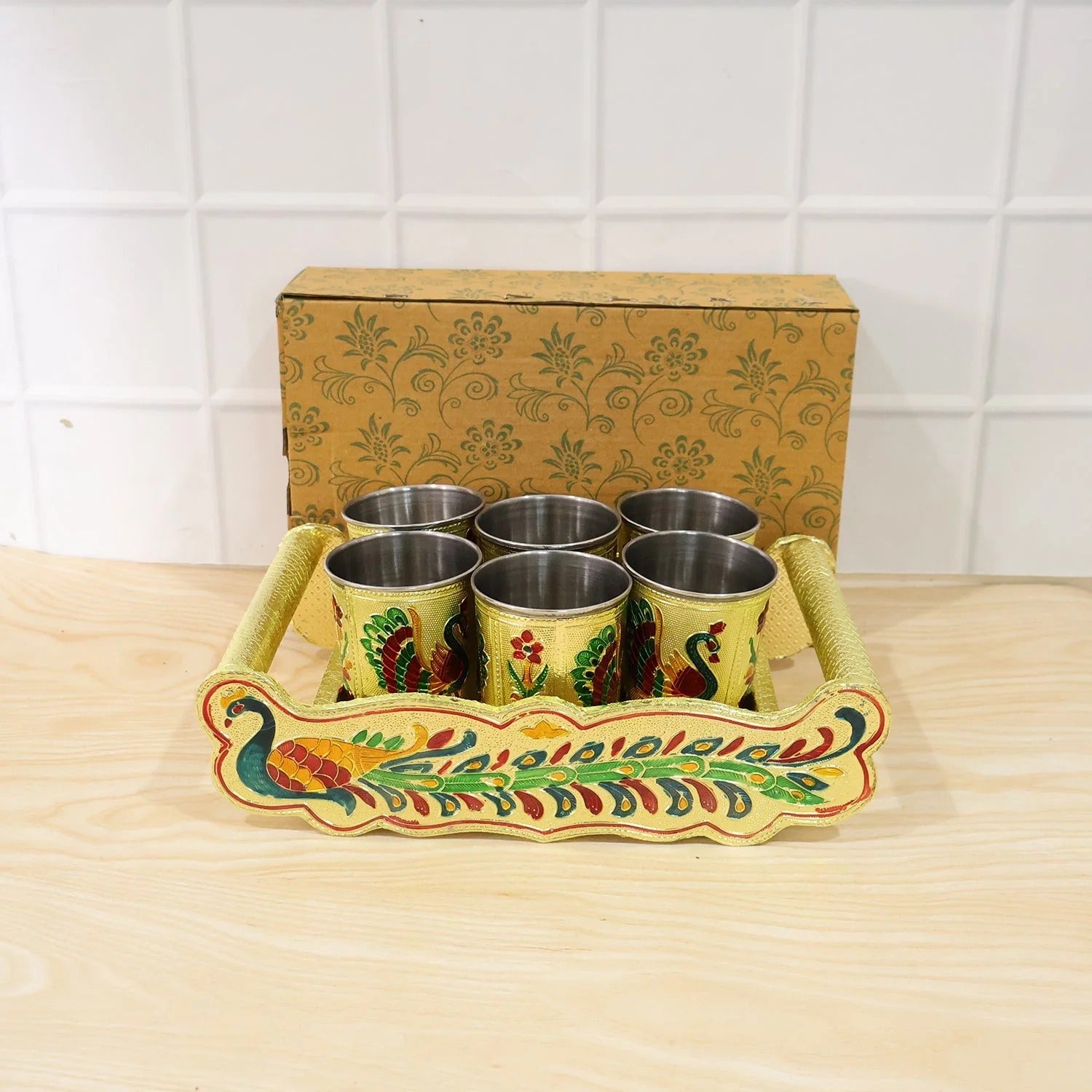 2125 Peacock Design Glass With Handle And Handicraft Serving Tray Set