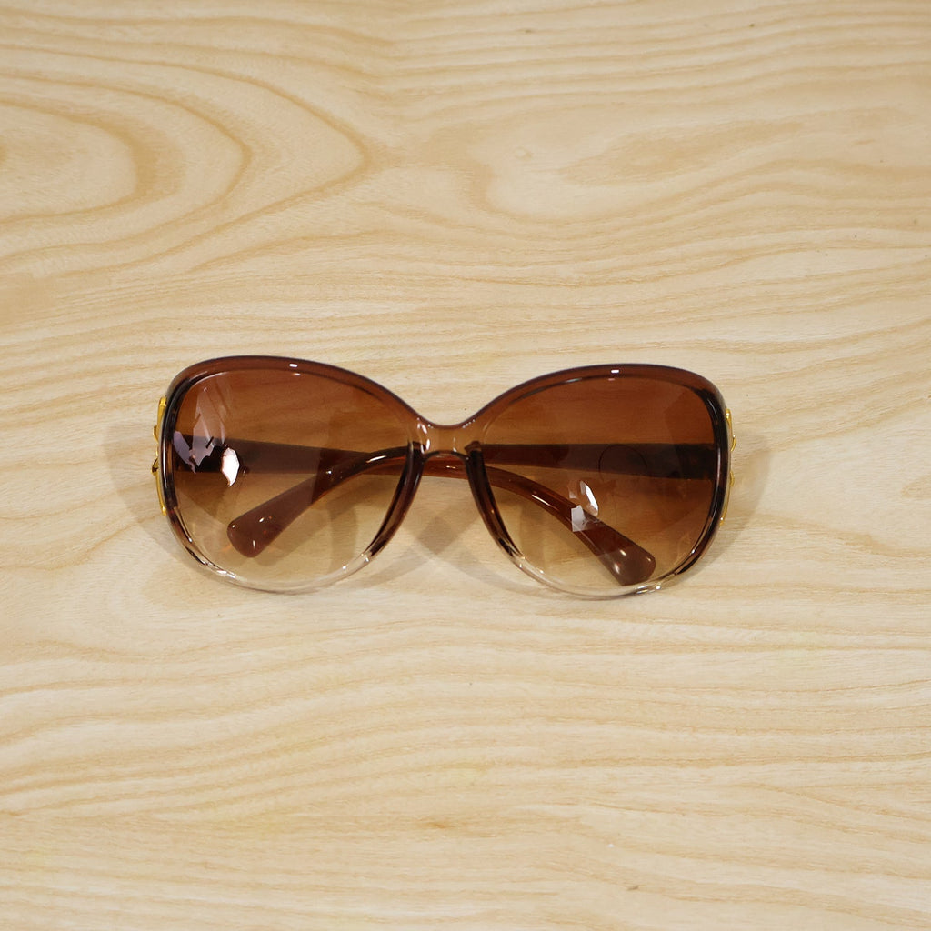 Stylish Oversized Fashion Sunglasses For Women With Gradient Tinted Lenses (1 Pc)